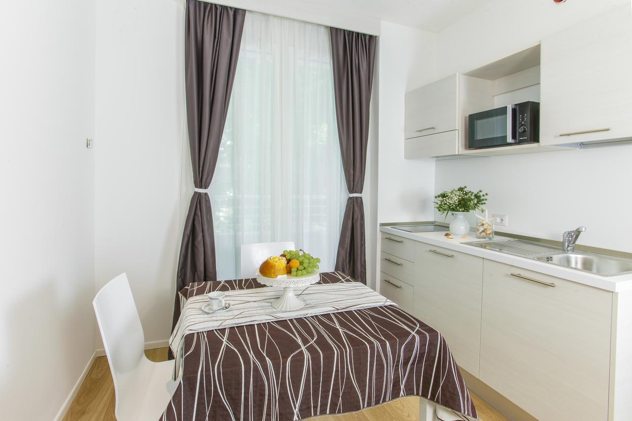 Hotel Houston Suites Rimini Exterior photo