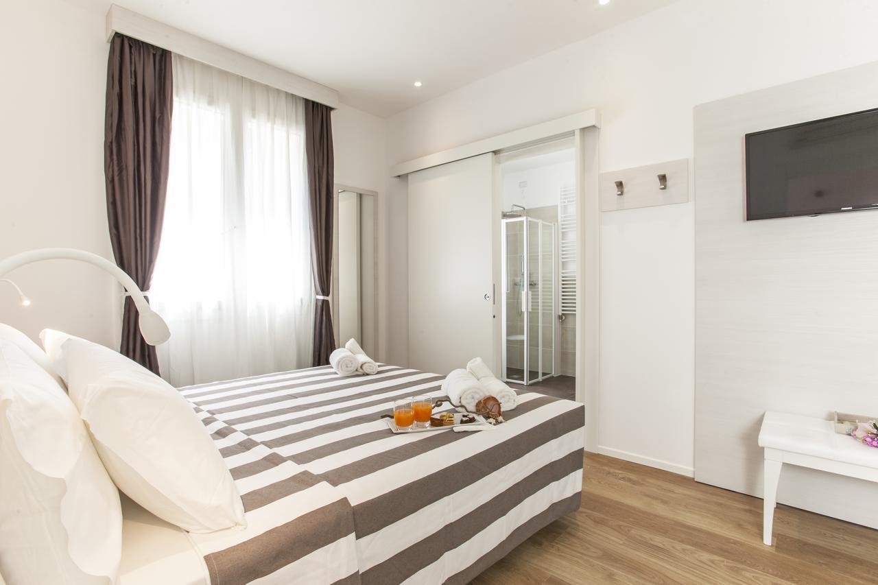 Hotel Houston Suites Rimini Exterior photo