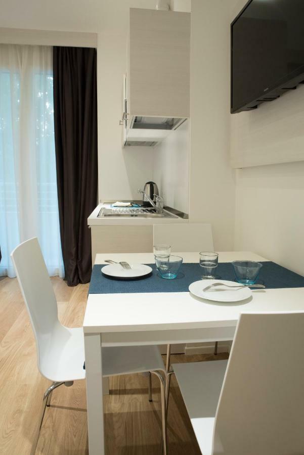 Hotel Houston Suites Rimini Exterior photo